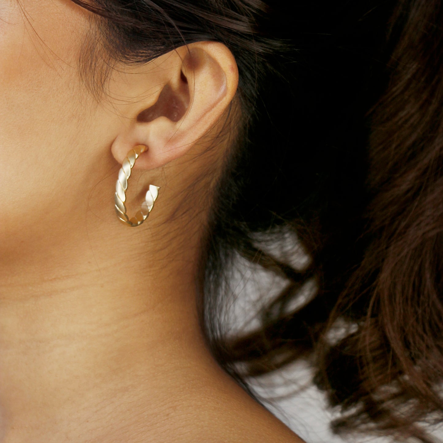 Roman Hoops