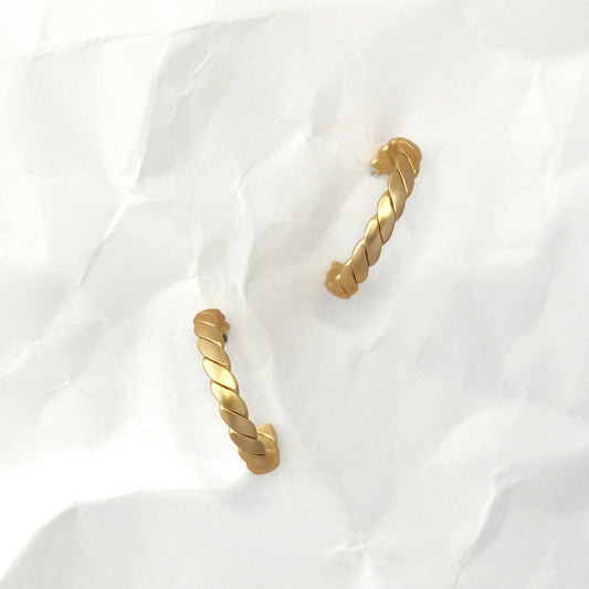 Roman Hoops